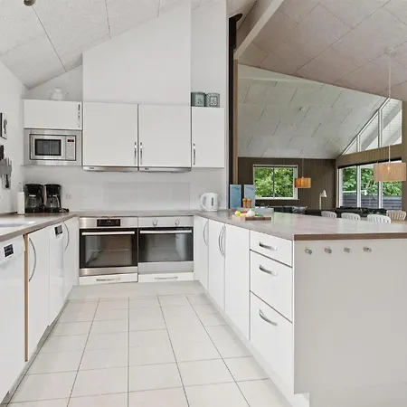 Amazing In Glesborg With Sauna *