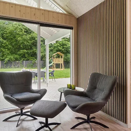 Lovely In Glesborg With Indoor Swimming Pool Hébergement de vacances