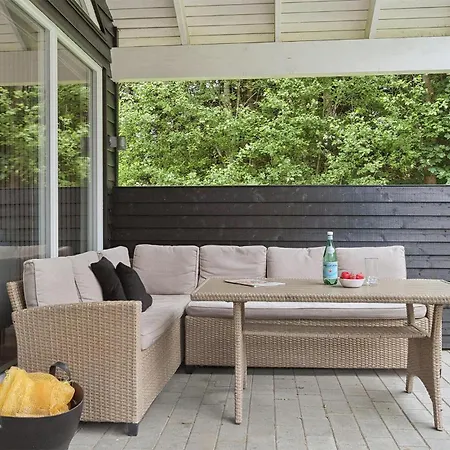 Casa vacanze Amazing In Glesborg With Sauna