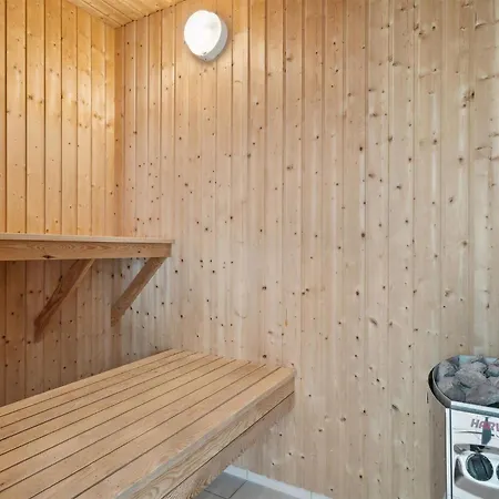 Amazing In Glesborg With Sauna *